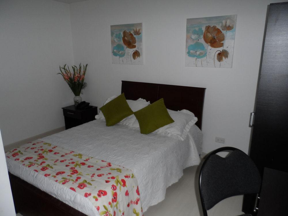 Hotel Casa Quinta Embajada Богота Екстериор снимка